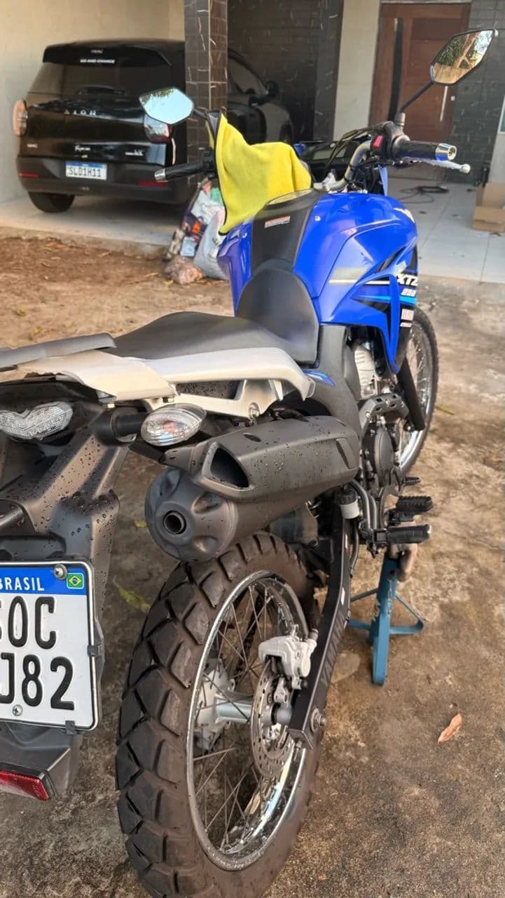 Lander 250cc moto de procedência 