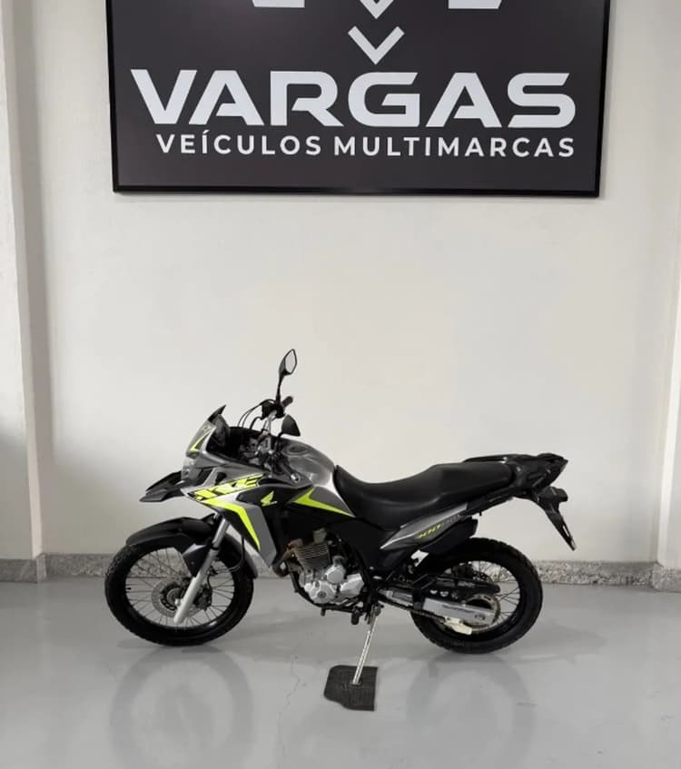 XRE 300 2019