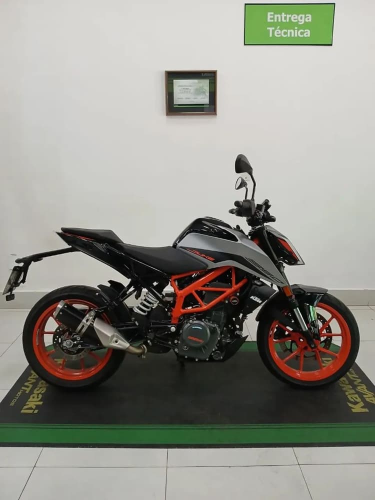 KTM DUKE 390