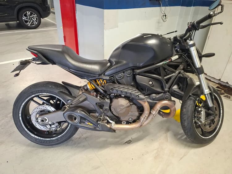 Ducati Monster Dark