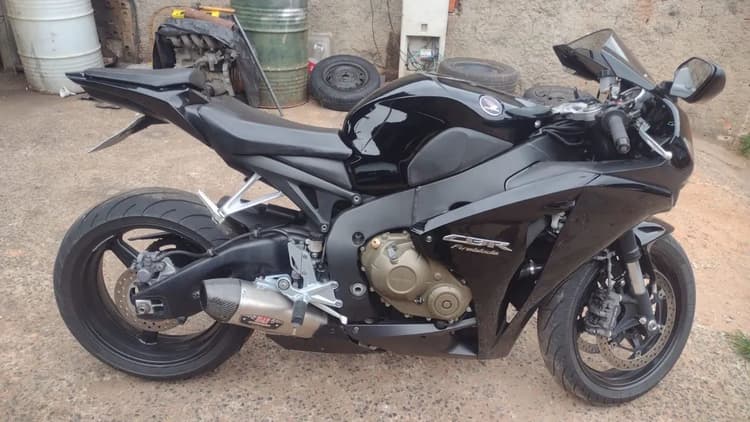 Cbr1000 moto impecável 