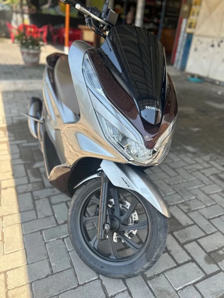 PCX DLX