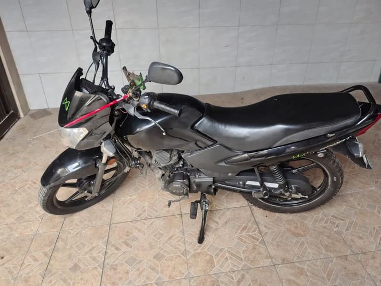 Vendo mottu R$8.000