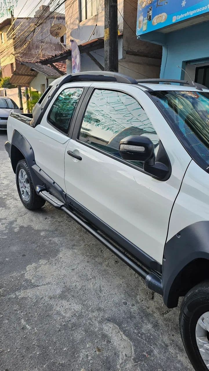 Fiat Strada Adv.1.8 16V Dualogic Flex CD 2012