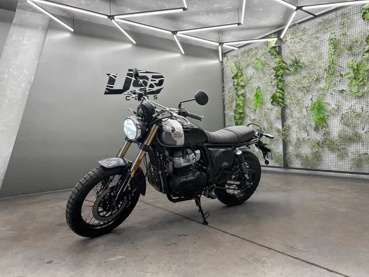 Royal Enfield Interceptor Bear 650 Custom 