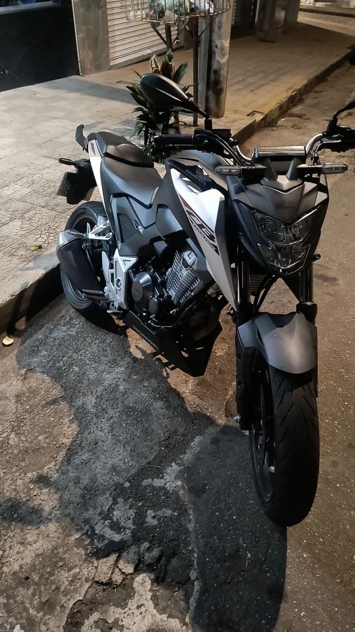 Cb 300f 2026 