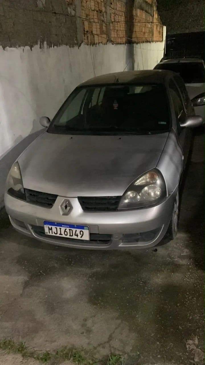 Renault Clio Hi-flex 1.0 16V 5P 2011