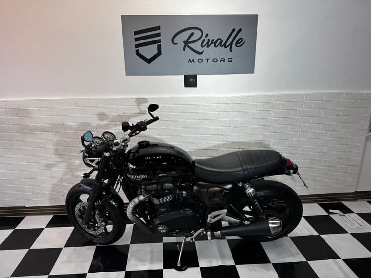 TRIUMPH SPEED TWIN 1200