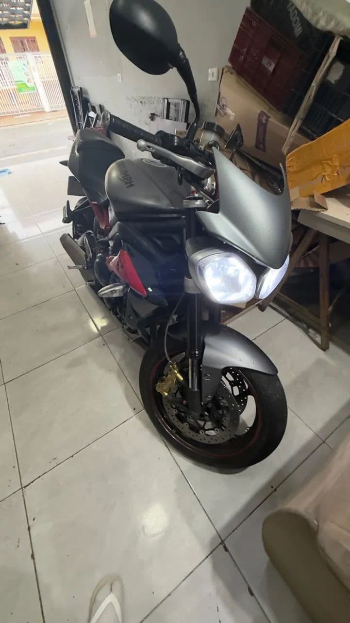 Vendo essa moto aceito troca e volta