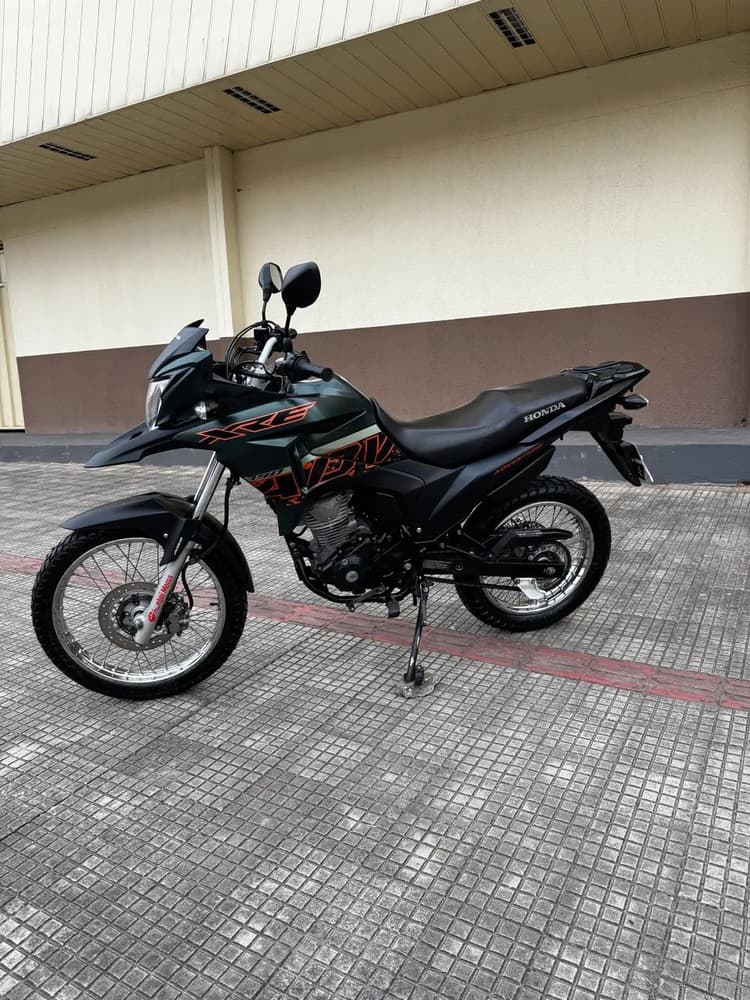 Vendo  XRE 190 Adventure, Muito nova 