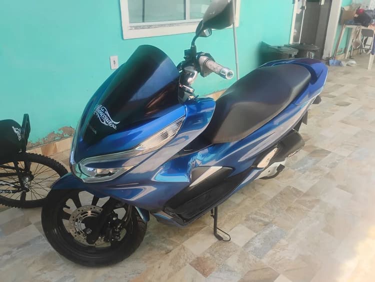 Moto semi nova