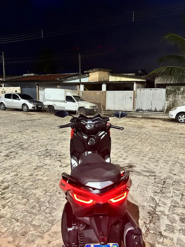 Xmax 250 2024 7900 km