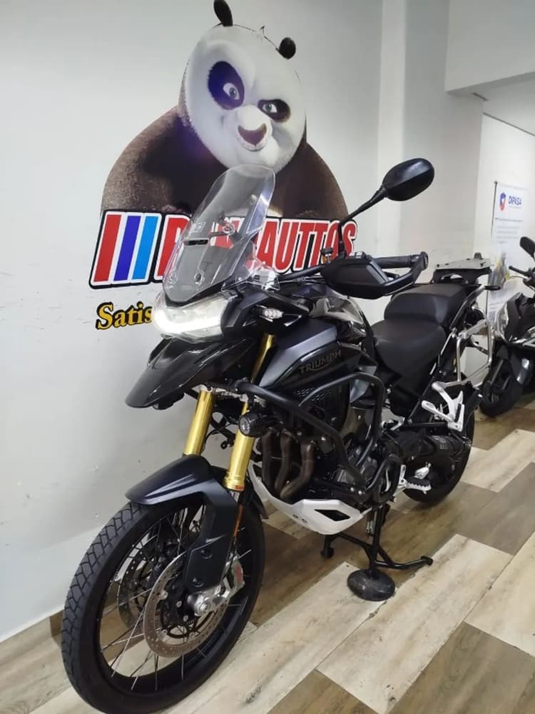 TRIUMPH TIGER 1200 BLACK EDITION
