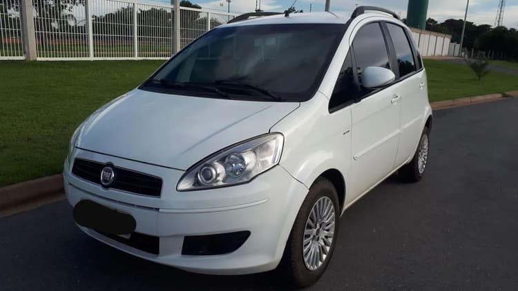 Fiat Idea Essence Dualogic 1.6 Flex 16V 5P 2013