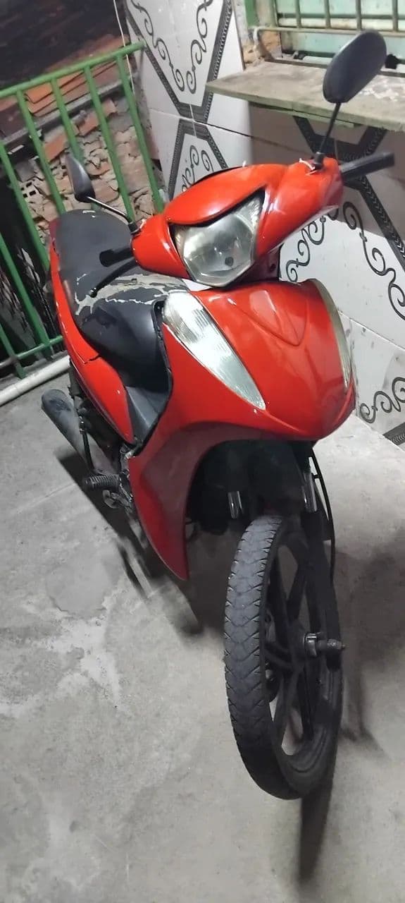 Avelloz 50cc 2014