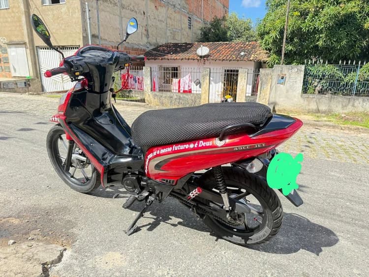 Moto Extra 