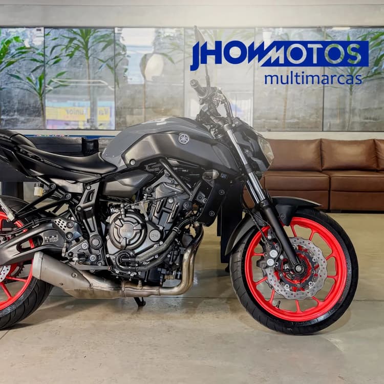 YAMAHA MT 07 IMPECÁVEL 