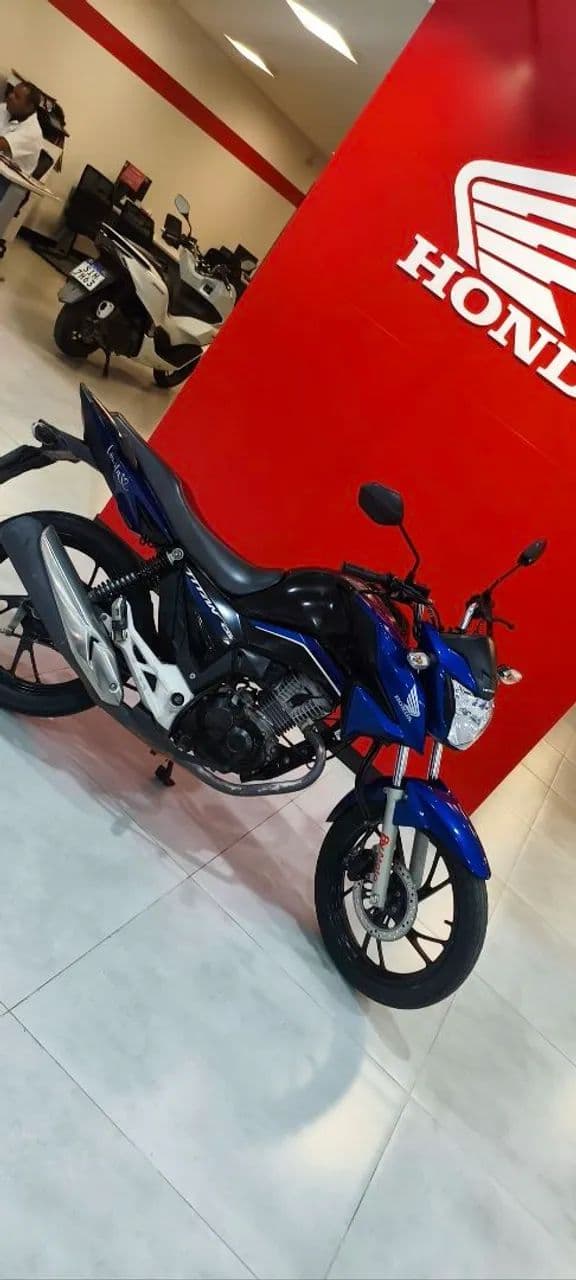 Titan 160