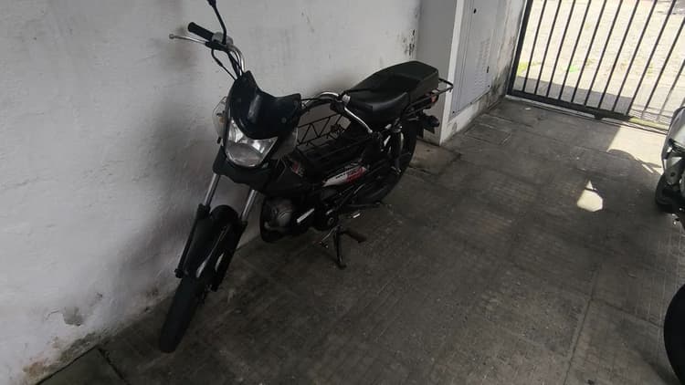 Vendo Shineray, semi nova 