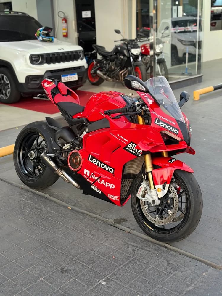 Ducati Panigale V4-S 2023