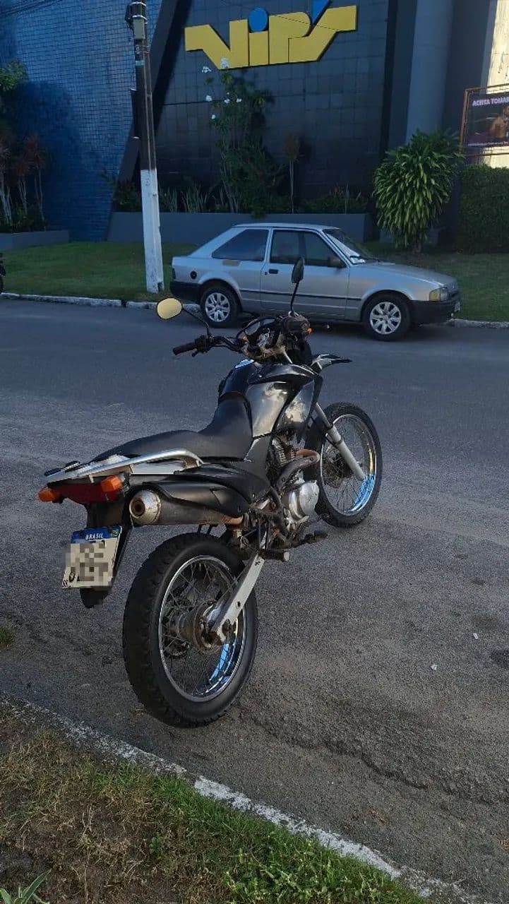 Bros 2012