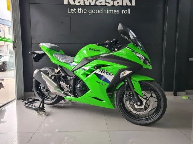 Kawasaki Ninja 300 abs - 2026