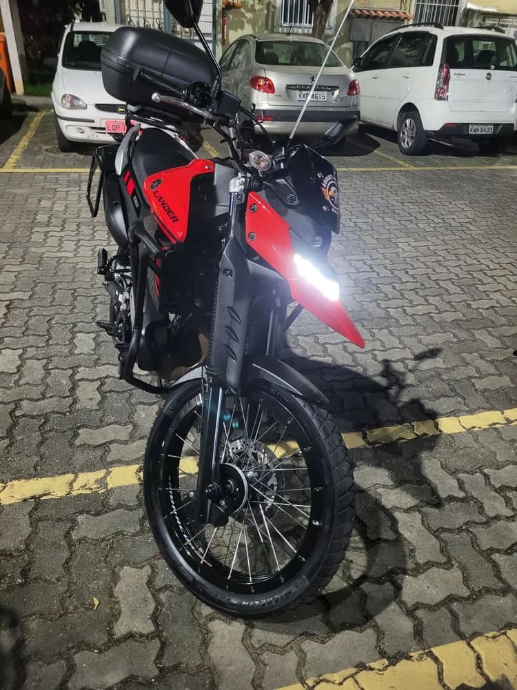 LANDER CONECT 2025 vendo/troco