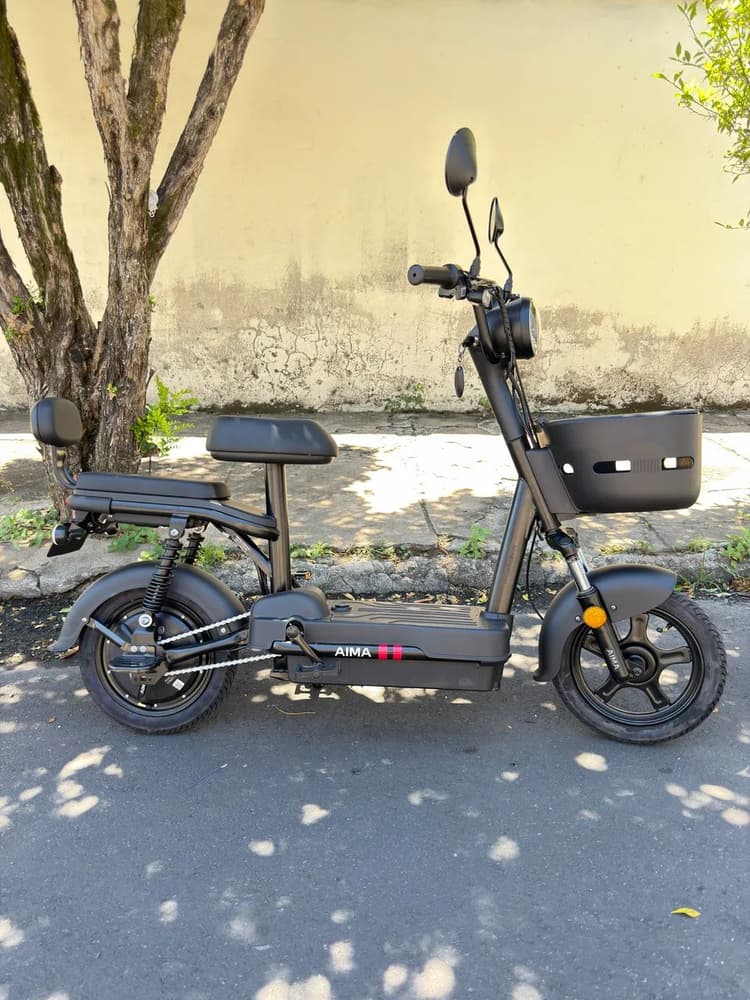 Aima mini elétrica