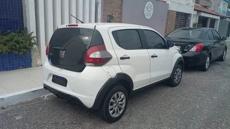 Fiat Mobi Like 1.0 Fire Flex 5P. 2021
