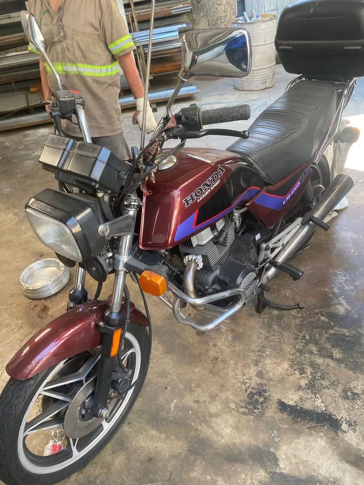 Cb 450 muito nova 