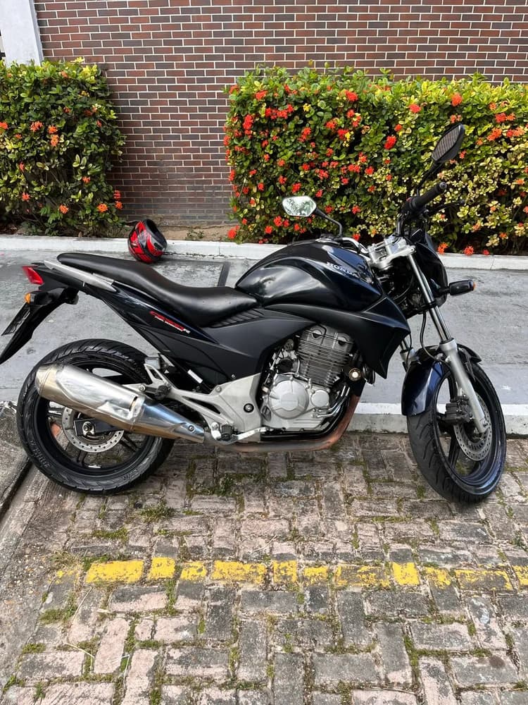 Cb 300 2012