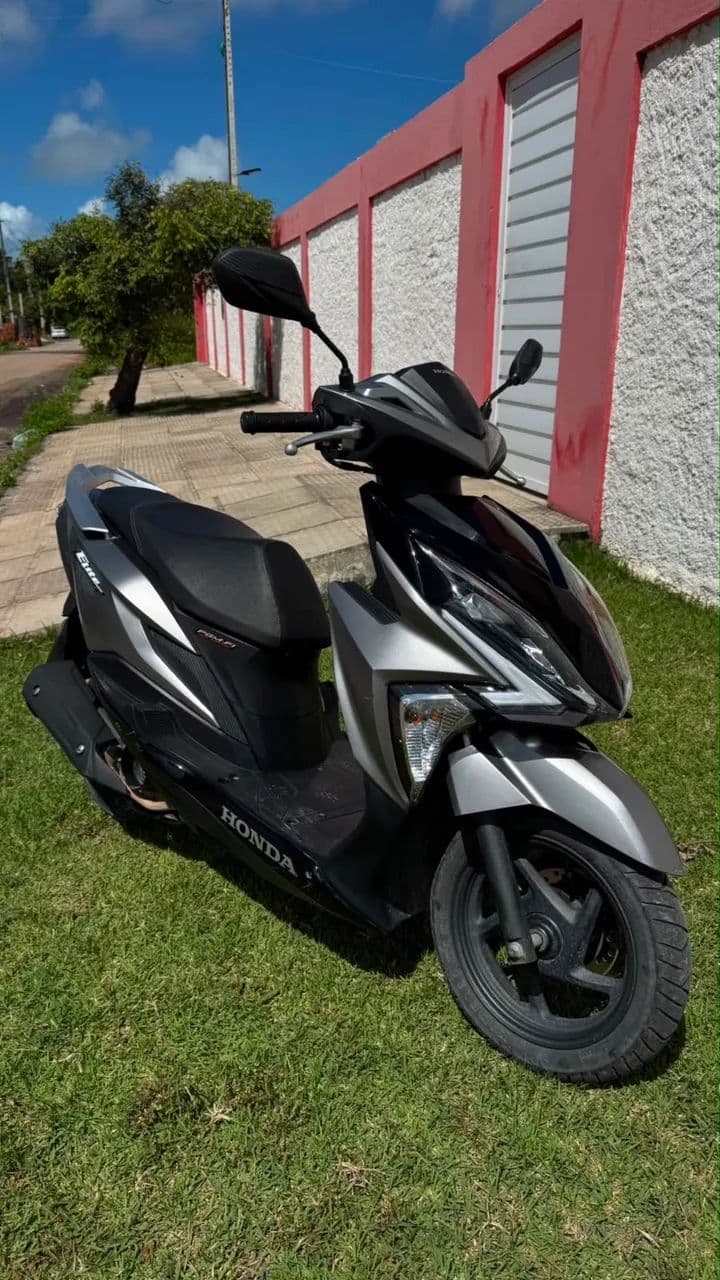 Moto Elite 