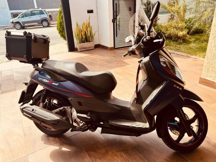 Moto automática Dafra
