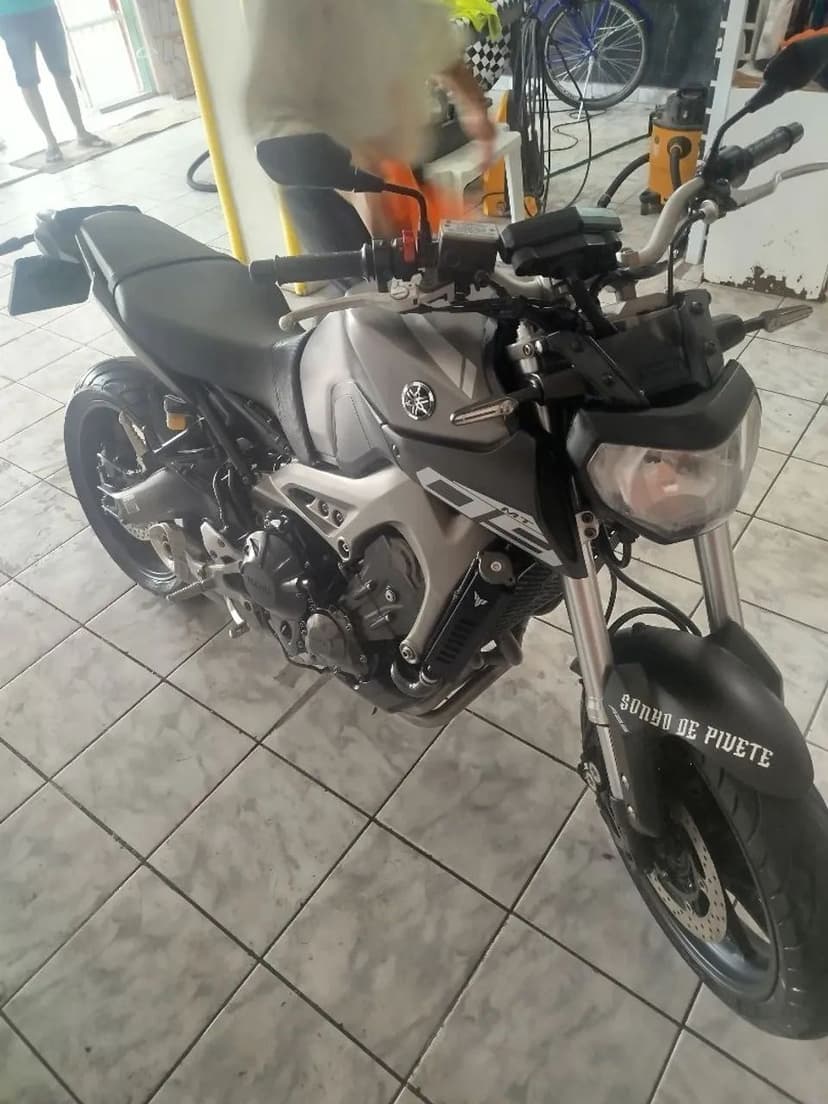 MT 09 