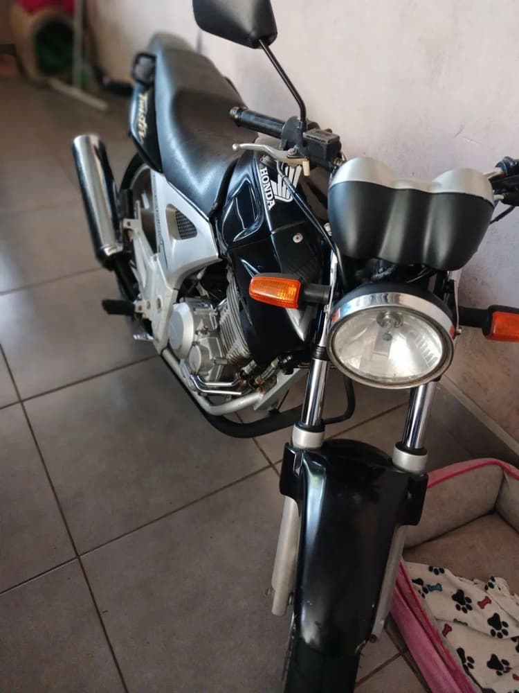 Twister 250 2004 (7800)