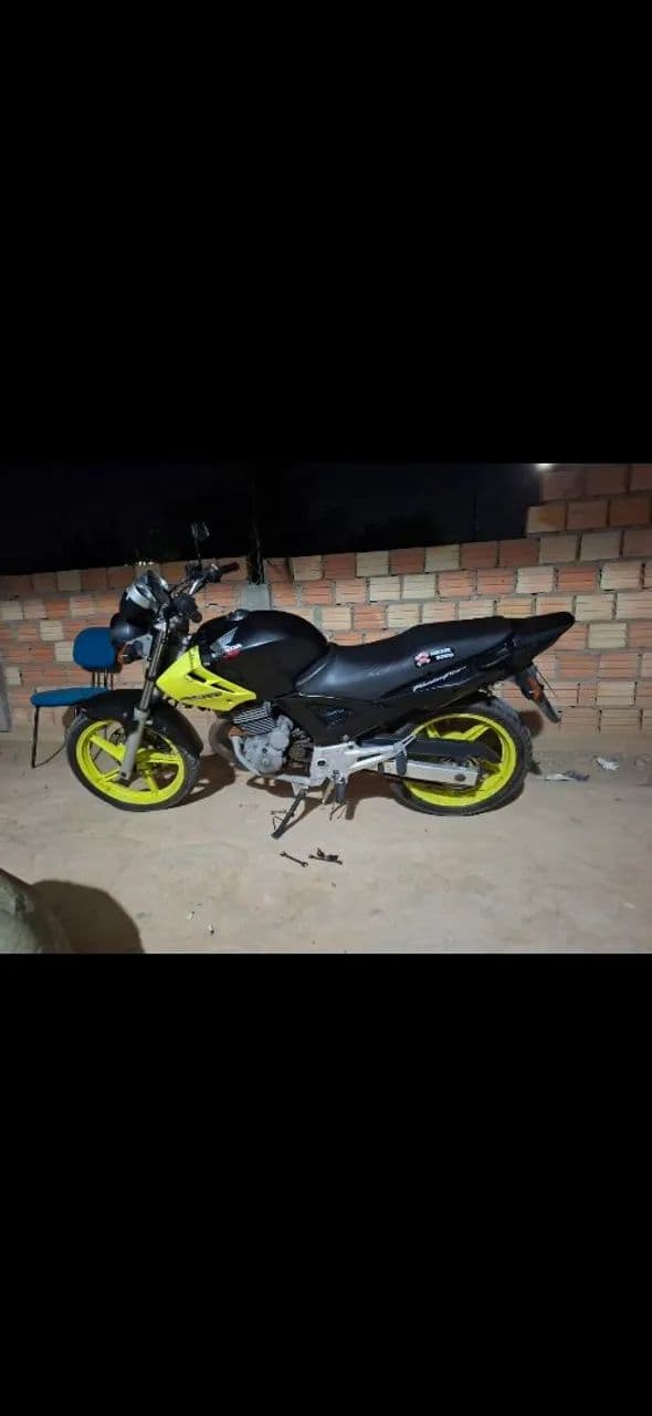 Vende-se twister 250 2008 