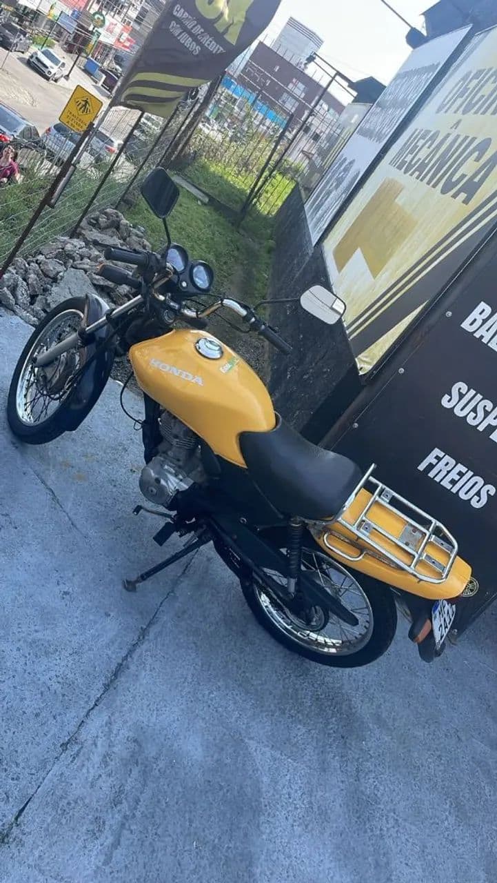 Vendo moto cargo impecável 