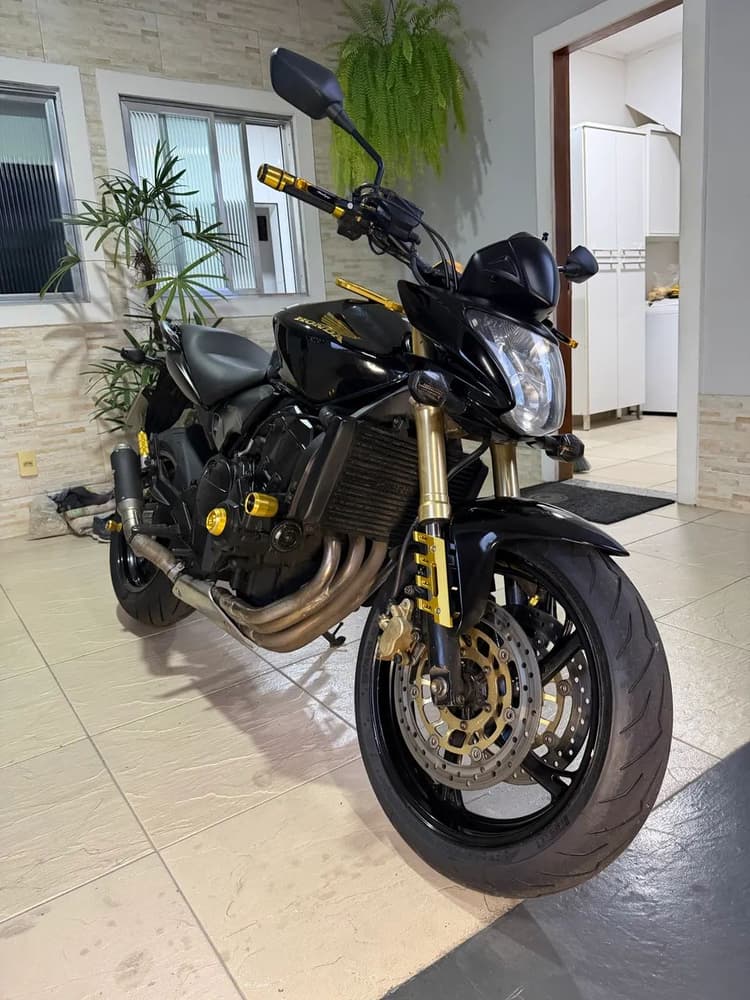 CB 600F HORNET