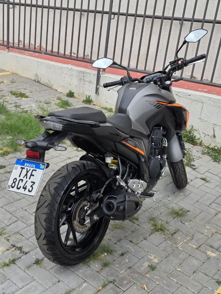 Fazer 250