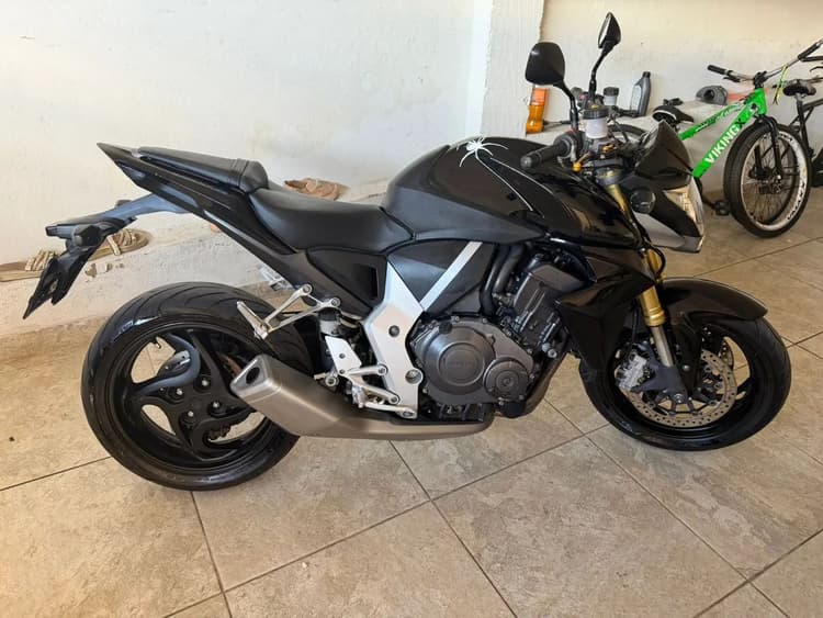 Honda CB1000r