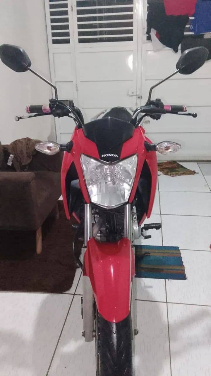 Titan 160 