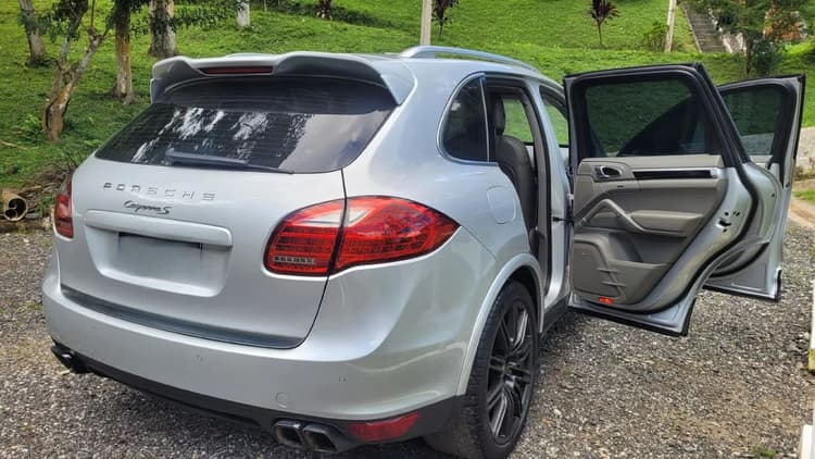 Vendo porshe cayenne s