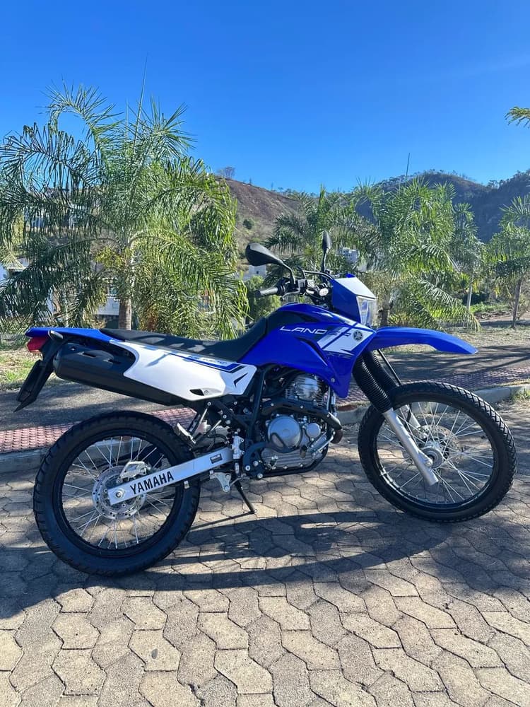Vendo lander 250 cc 
