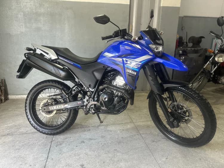 Lander 250 2022 em perfeito estado 