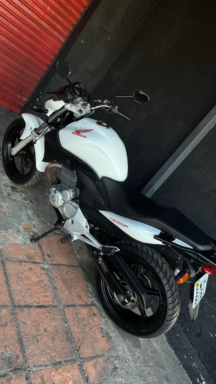 CB300R MUITO CONSERVADA OK!