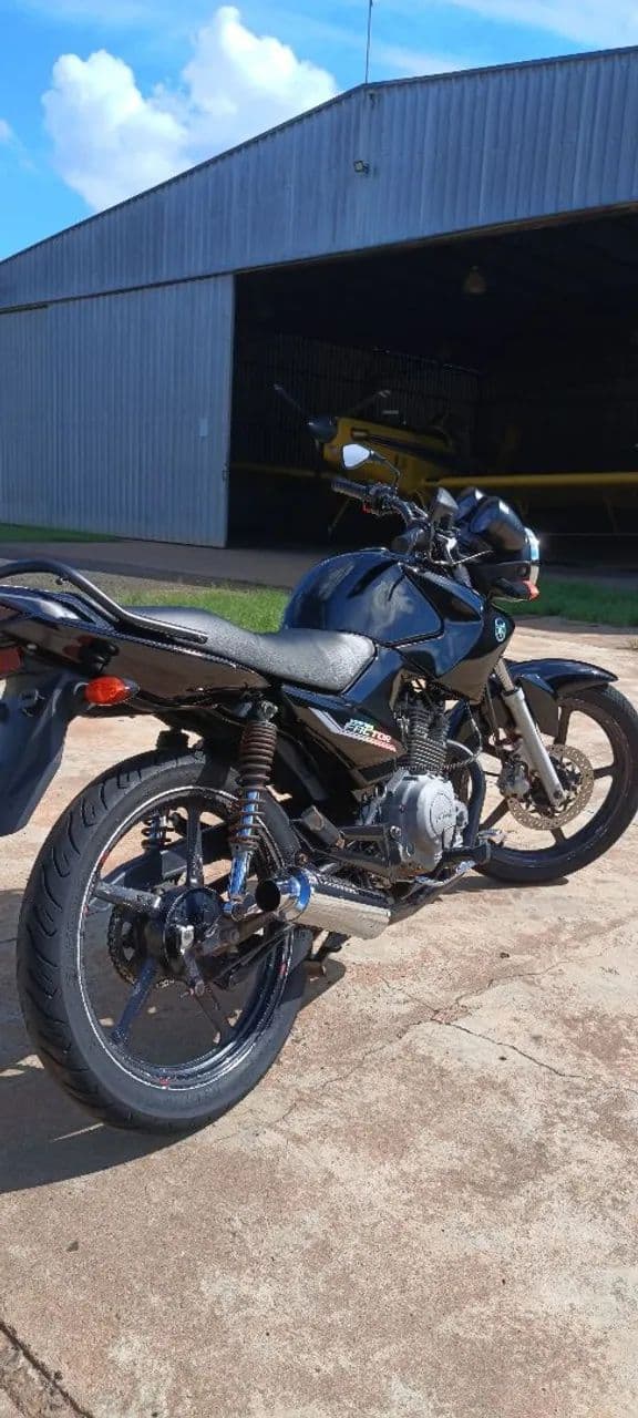 Factor 125 recém pintada 