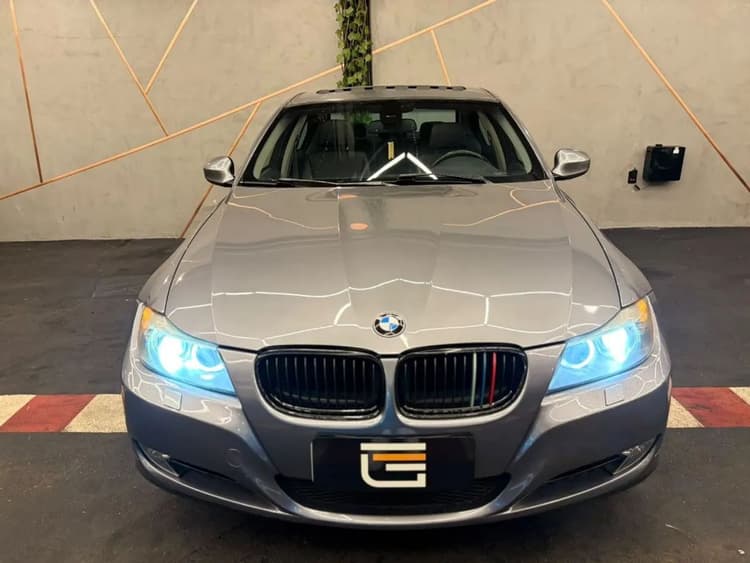 BMW 320I A 2010