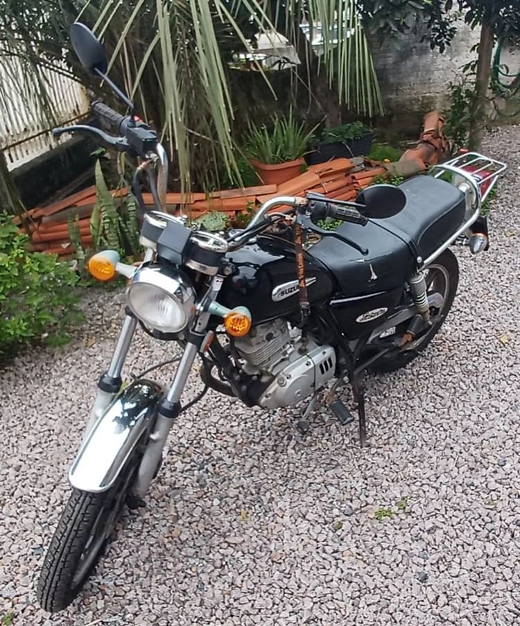 Intruder Suzuki 125 2009 