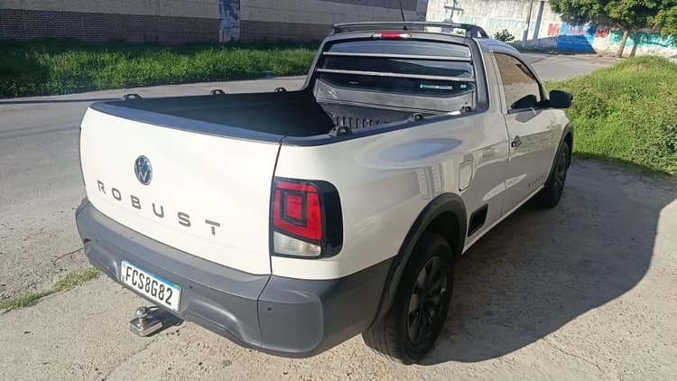 Volkswagen Saveiro Robust 1.6 Total Flex 16V 2024