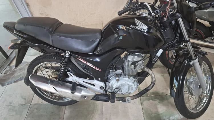 Moto usada em bom estado 